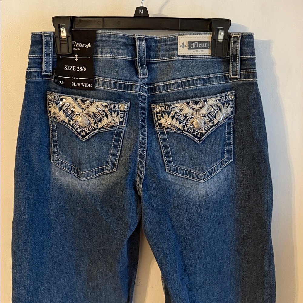 NWT New Fleur By Miss Me Slim Wide Embroidered Back Jeans Size 28''